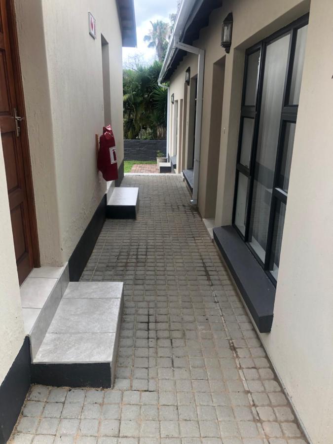 Spring Acres Guesthouse Mbombela Exterior foto